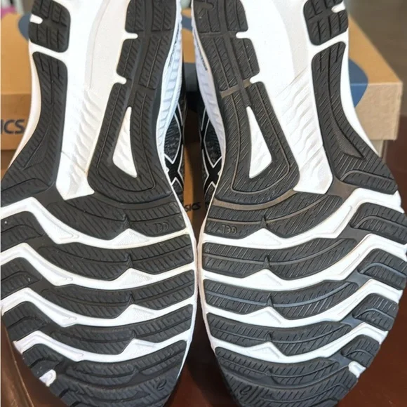 Asics Black and Gray Athletic Sneakers - Picture 4 of 5